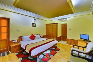 villa riverine cafe and riverview residencies