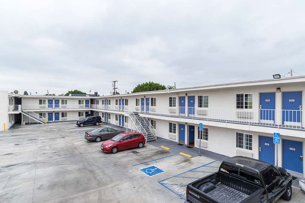 motel 6 long beach ca international city
