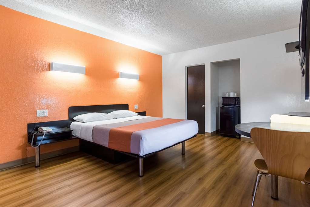 motel 6 long beach ca international city