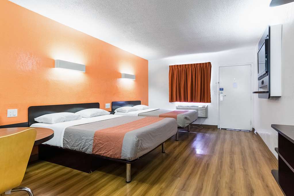 motel 6 long beach ca international city