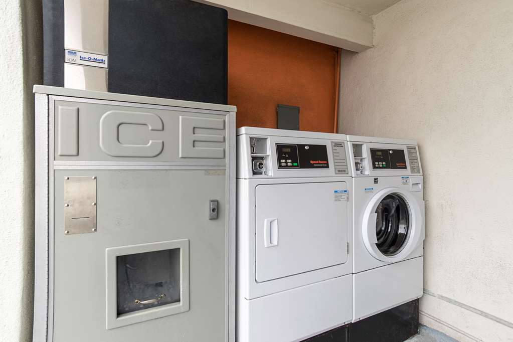 motel 6 long beach ca international city