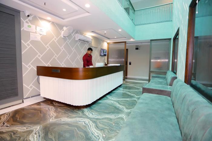 hotel nirvana inn near expo center