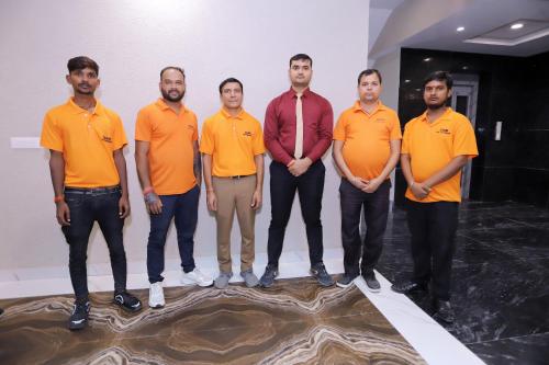 hotel nirvana inn near expo center