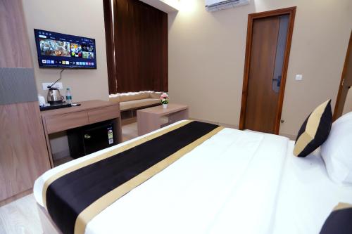 hotel nirvana inn near expo center