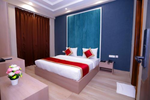 hotel nirvana inn near expo center