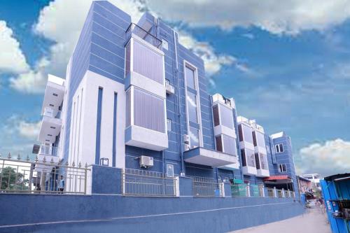 Hotel Nirvana Inn Near Expo Center,,3 star