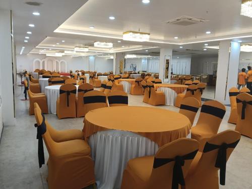 Hotel Nirvana Inn Near Expo Center,,3 star