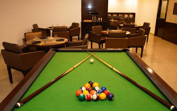 embassy inn sector 19 noida