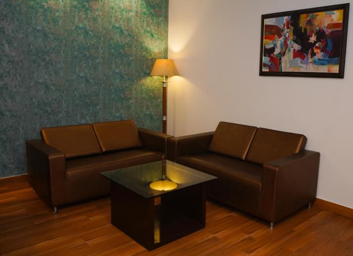 embassy inn sector 19 noida