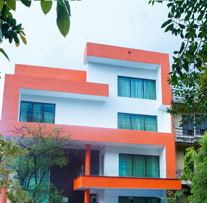 embassy inn sector 19 noida