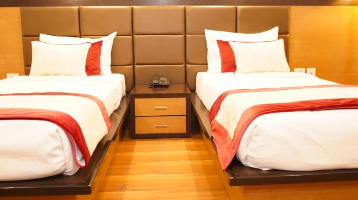 embassy inn sector 19 noida