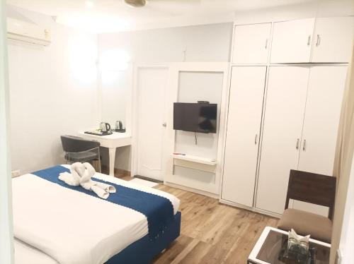 hotel chandigarh elite