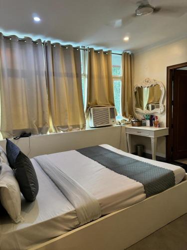 hotel chandigarh elite