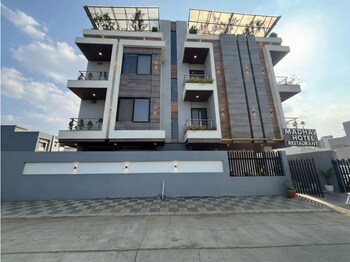 hotel madhav