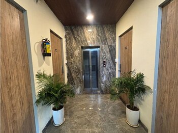 Hotel Madhav,,3 star