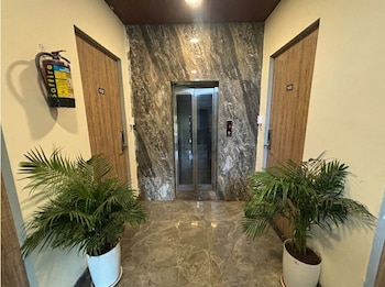 Hotel Madhav,,3 star