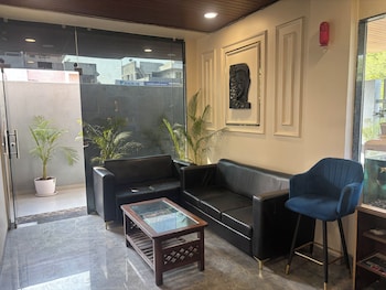 Hotel Madhav,,3 star