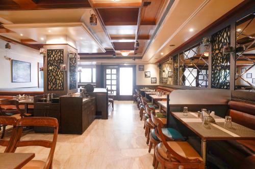 hotel prasad international