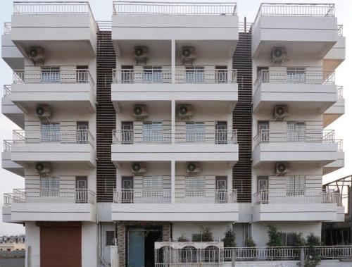 Hotel O Lakeview,,3 star