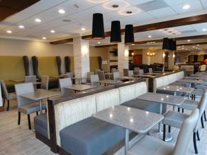 best western premier airport expo center hotel