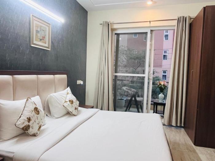 hotel the luxe 18