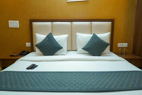 hotel the luxe 18