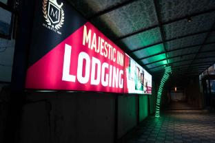 majestic inn
