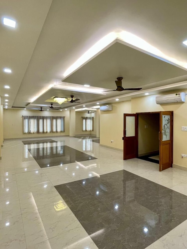 hotel royal celebration