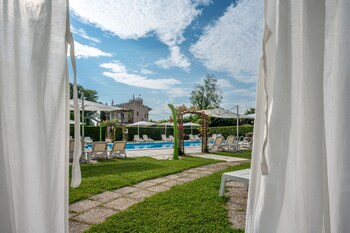 villa corte degli dei