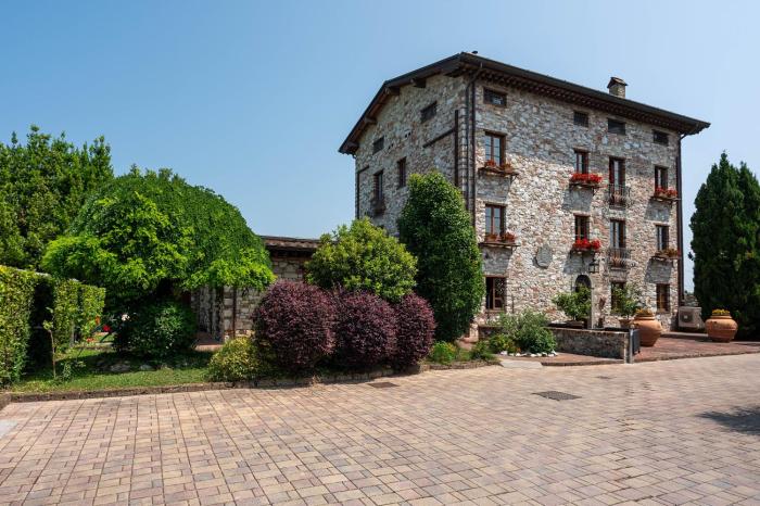 villa corte degli dei