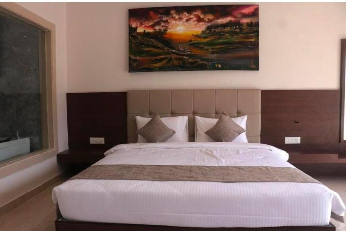hotel radient international