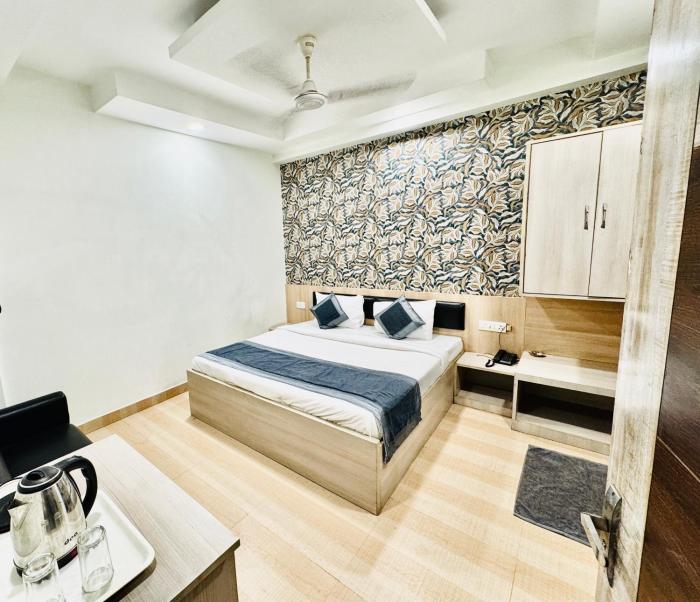 hotel majestic lucknow