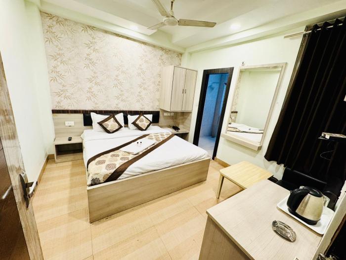 hotel majestic lucknow