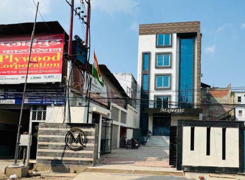 hotel majestic lucknow