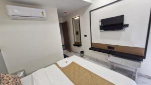 Hotel Rose Gold,,2 star