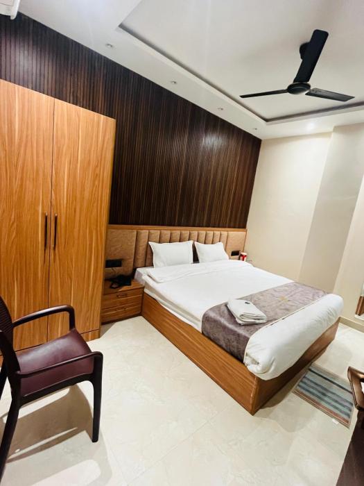 goel villa and hotel