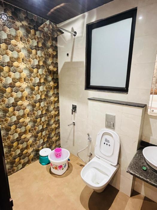 goel villa and hotel