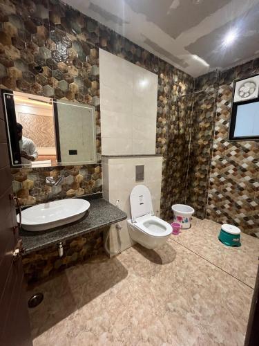 goel villa and hotel