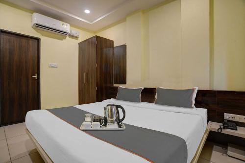 A2 Hotel And Restro,,2 star