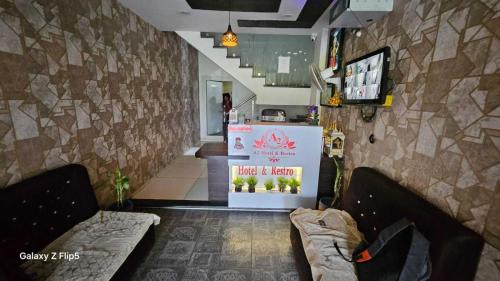 A2 Hotel And Restro,,2 star