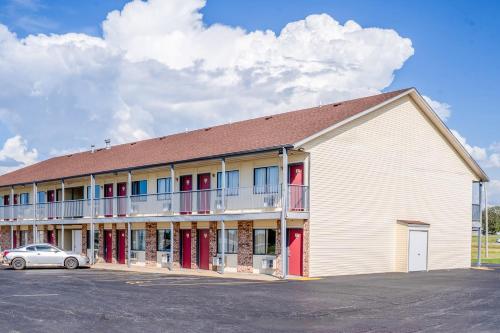 capital o aurora inn monett us 60