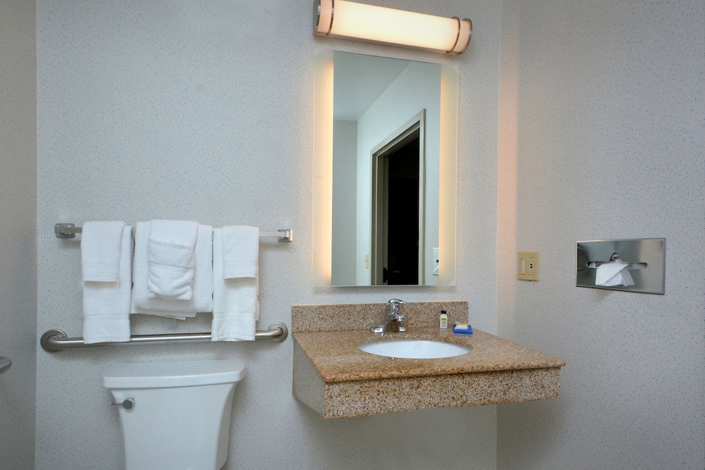 holiday inn express lynchburg by ihg