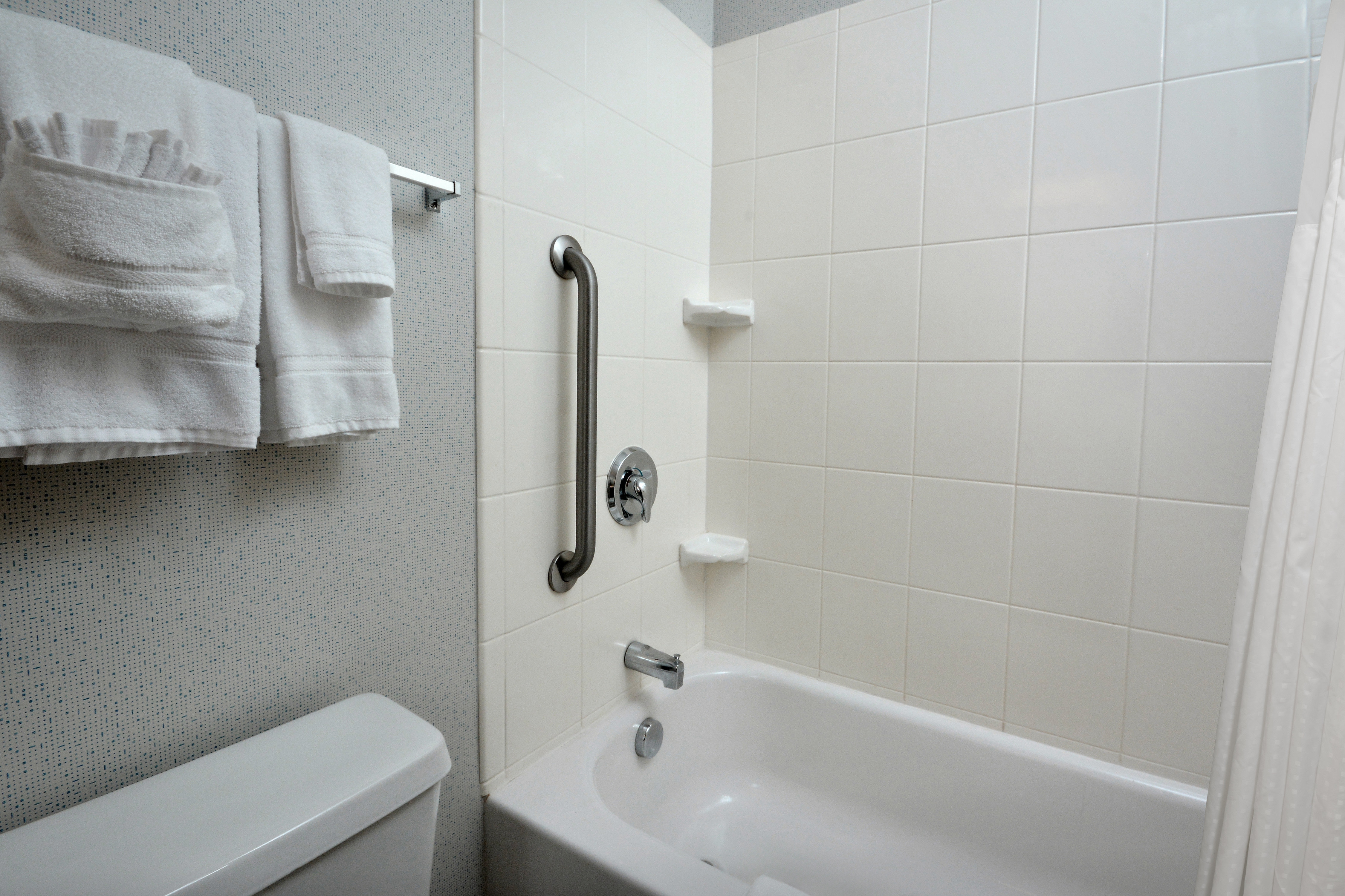 holiday inn express lynchburg by ihg