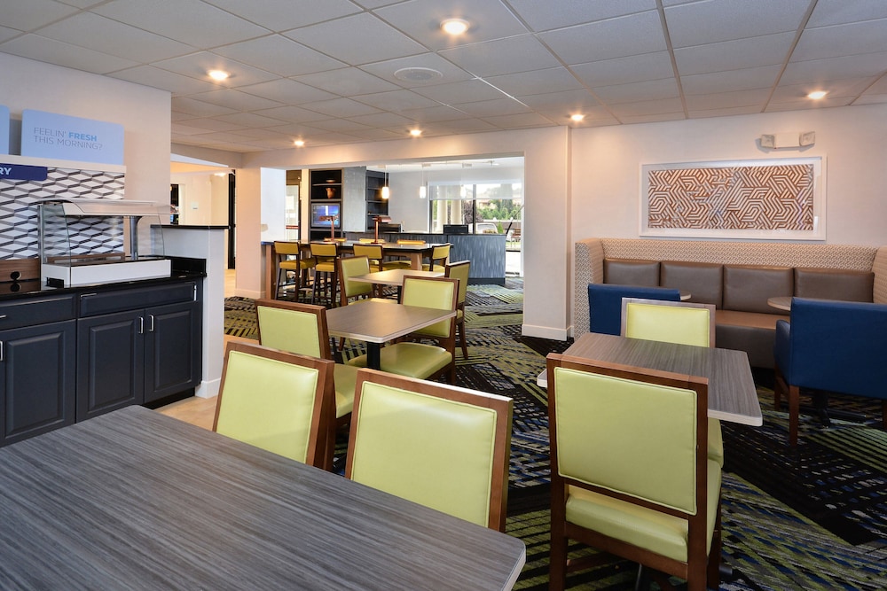 holiday inn express lynchburg by ihg