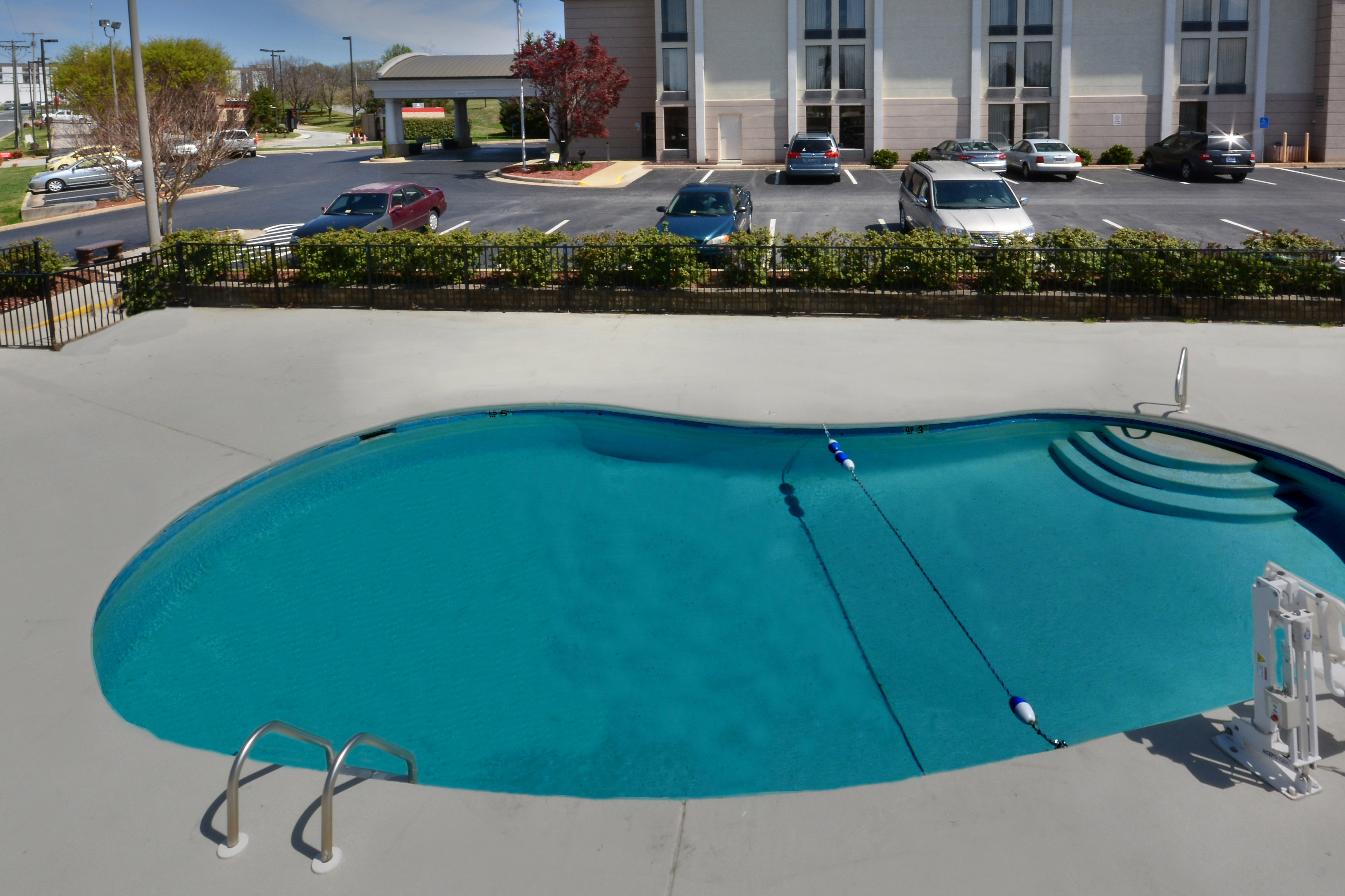 holiday inn express lynchburg by ihg