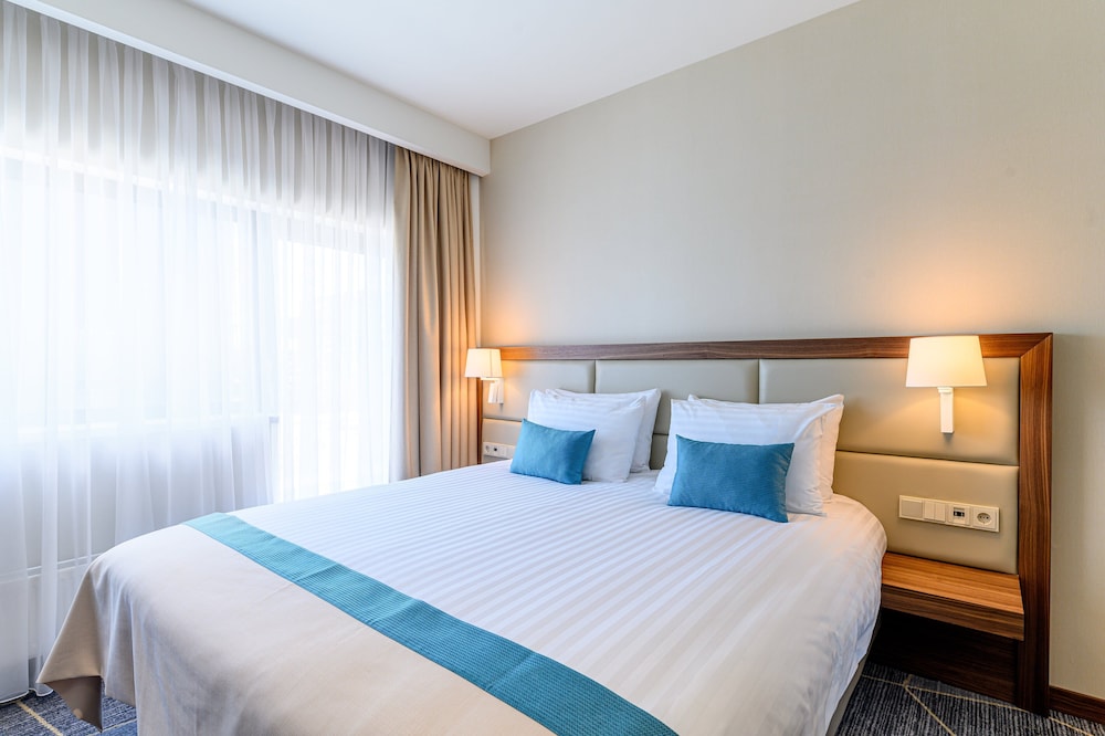 crowne plaza maastricht by ihg