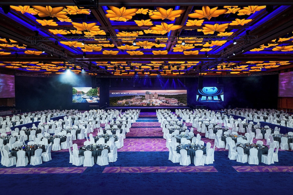 resorts world sentosa equarius hotel