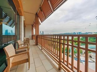 resorts world sentosa equarius hotel