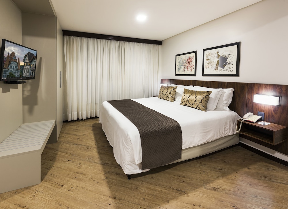 plaza blumenau hotel