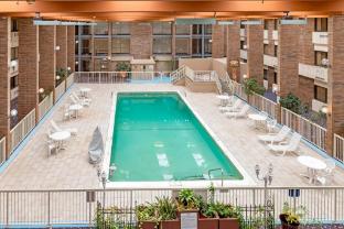 mainstay suites lansing west